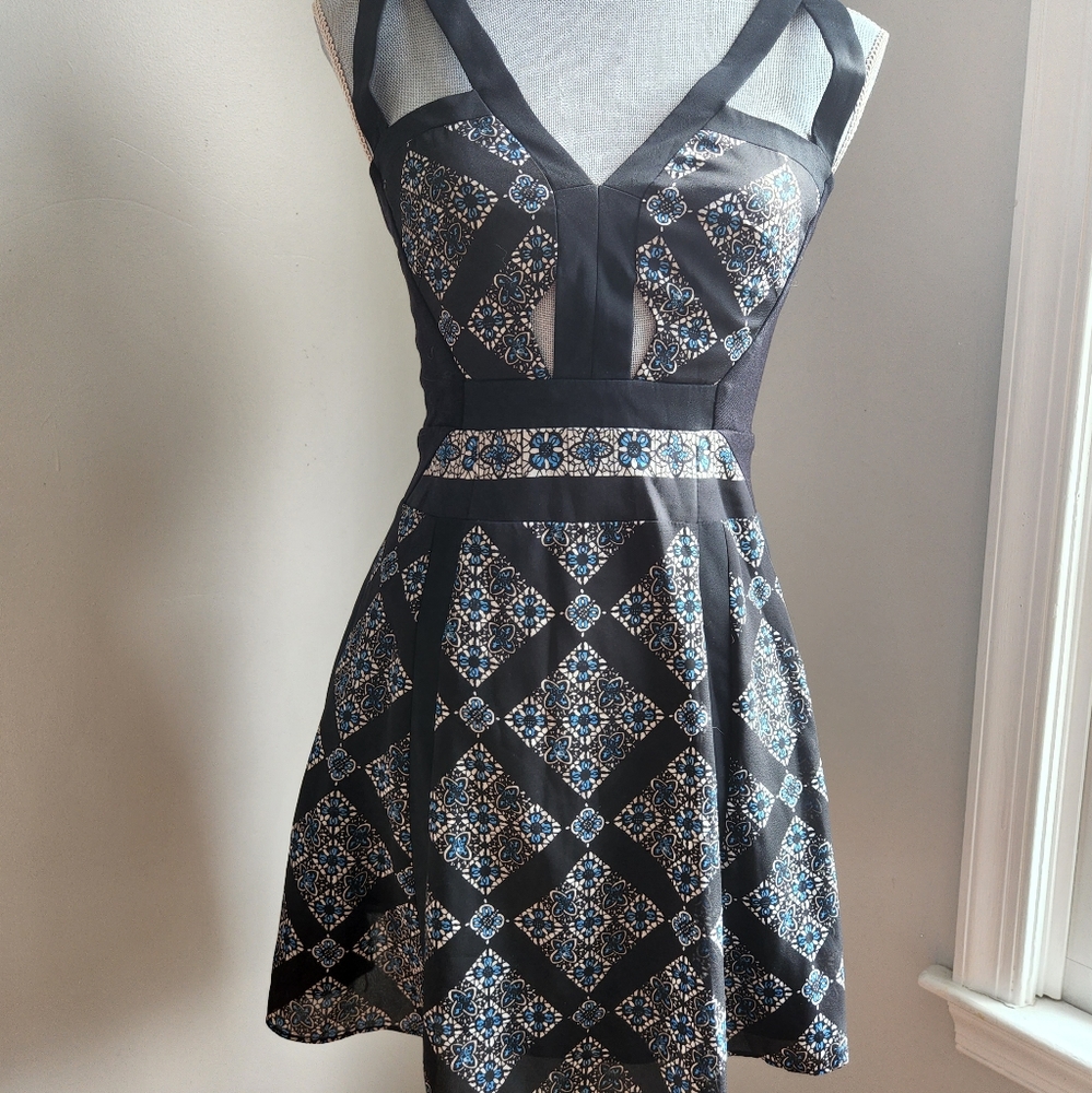 Gorgeous BCBG MAXAZRIA dress, never worn